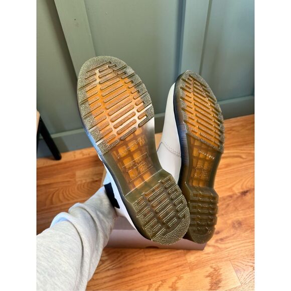 Doc Martens White Softy T Chelsea Boots 2976 Dr. Martens, Women’s Size 6 NIB NEW - Picture 14 of 16